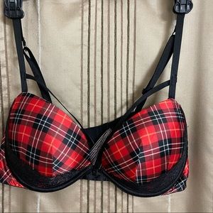 Victoria’s Secret Very Sexy Push Up Bra - 38B